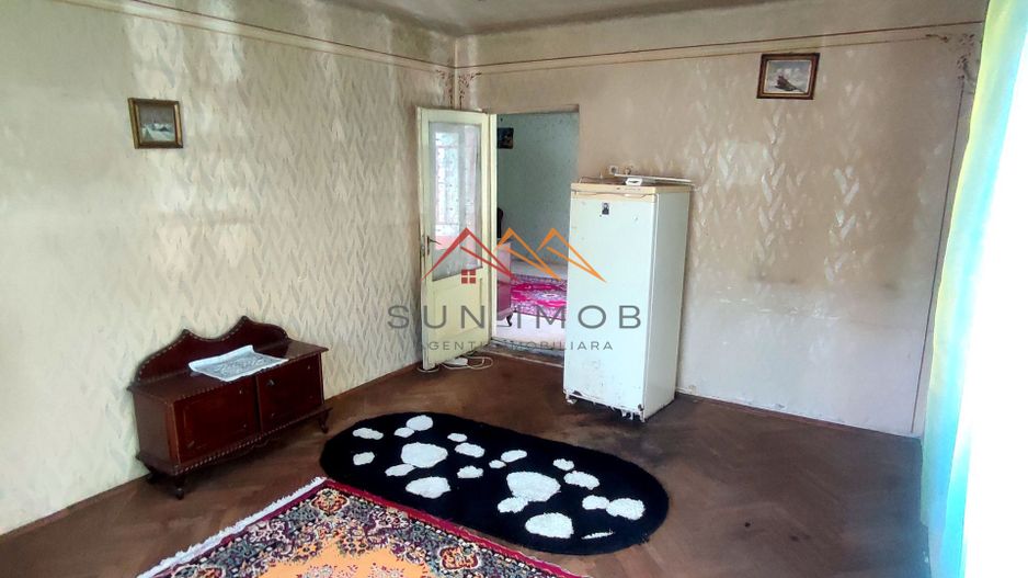 CASĂ DE VÂNZARE | 9 CAMERE | TEREN 1.000 MP | BĂICOI – ZONĂ CENTRALĂ - Poză 5