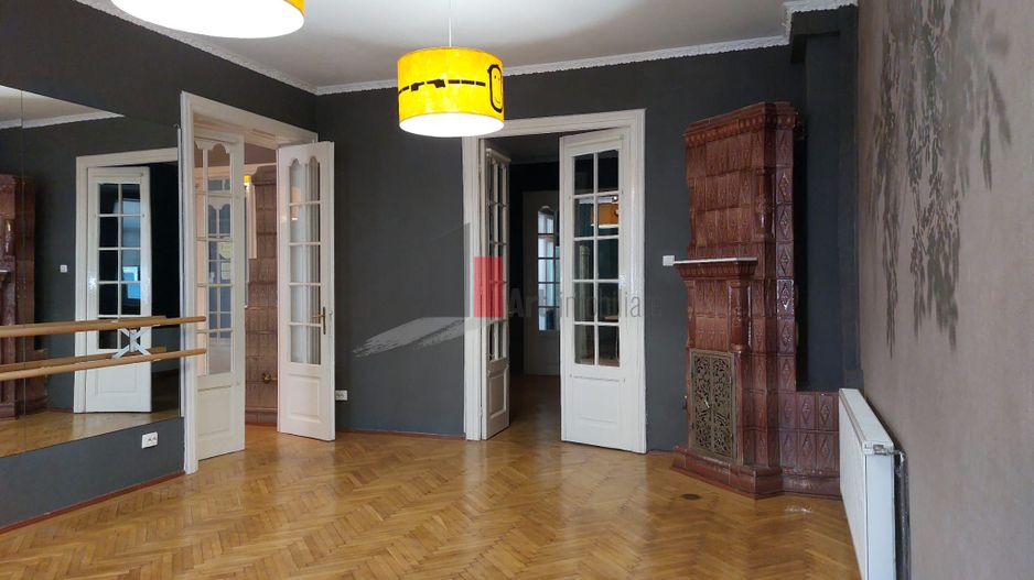 Spatiul "NESTALAN", et. 1 in vila, INTRARE SEPARATA, SINGUR PE NIVEL - Poză 2