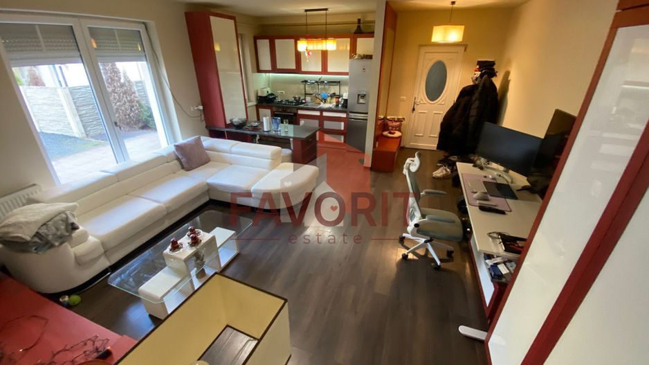 Gradina in CF de 63 mp. Disponibil imediat. Pozitie excelenta - Poză 1