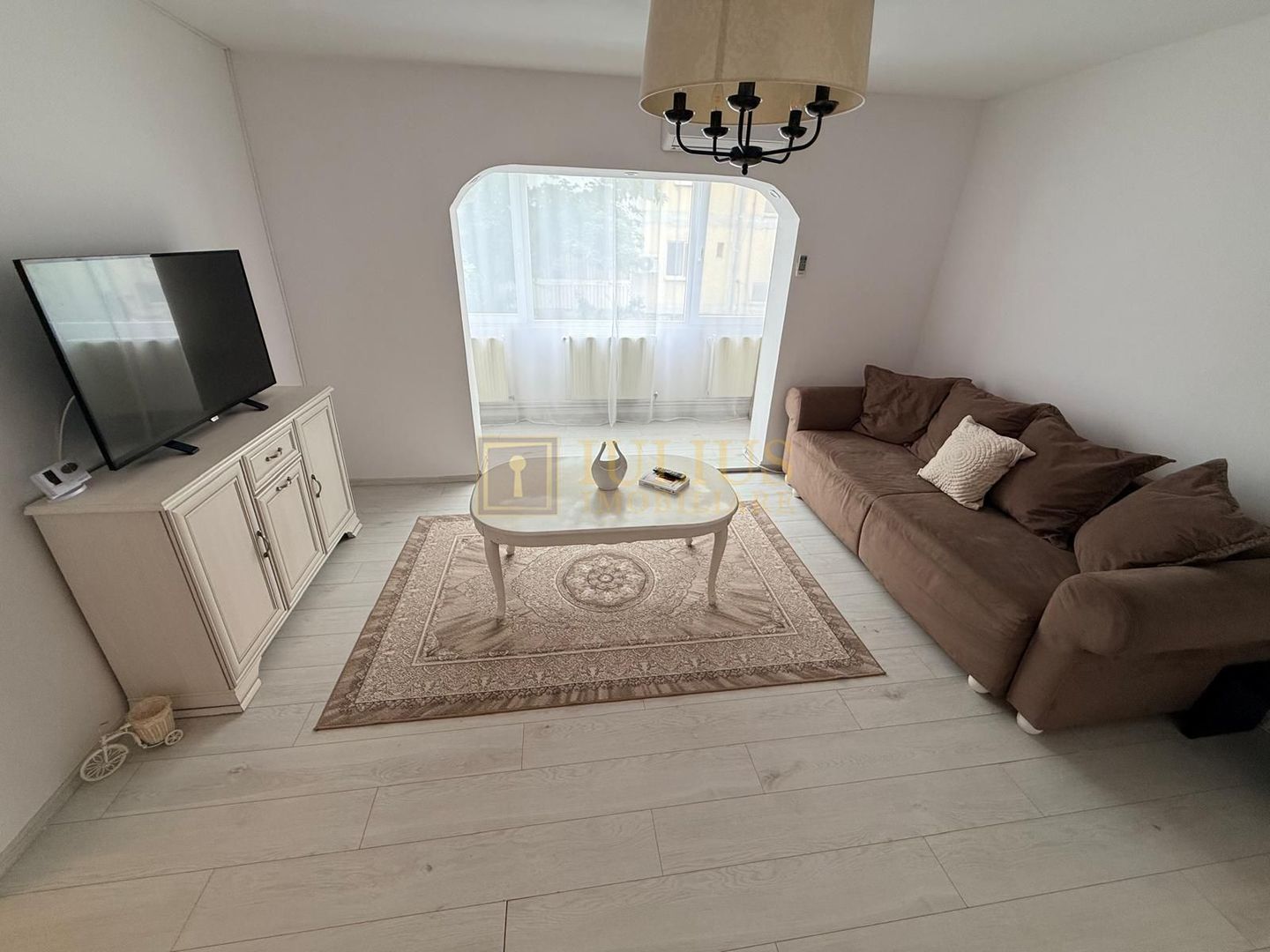 2 dormitoare + 2 bai| apartament spatios 70mp| renovat| Bloc izolat termic| - Poză 2