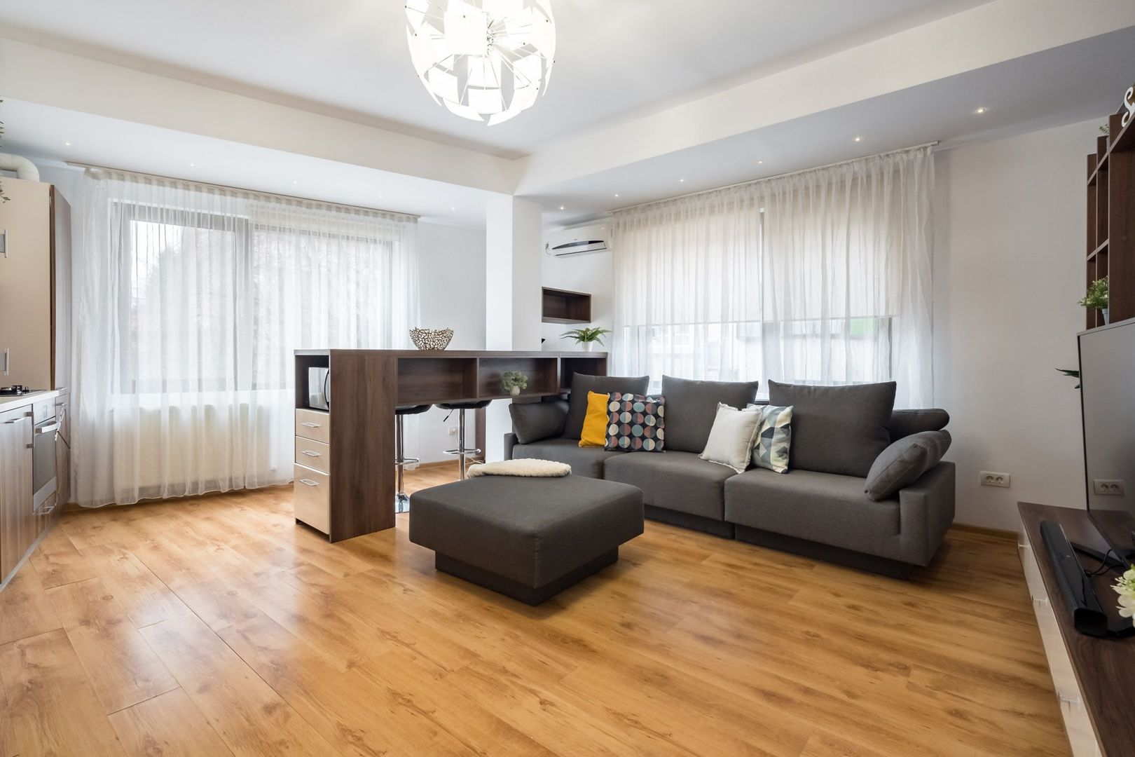 COMISION 0% - Apartament 2 camere 55mp utili la 8 minute metrou Piata Muncii - Poză 1