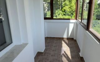 Nicolina 1 - 3 camere decomandat - 2 bai - etaj 3/8 - boxa - Poză 5