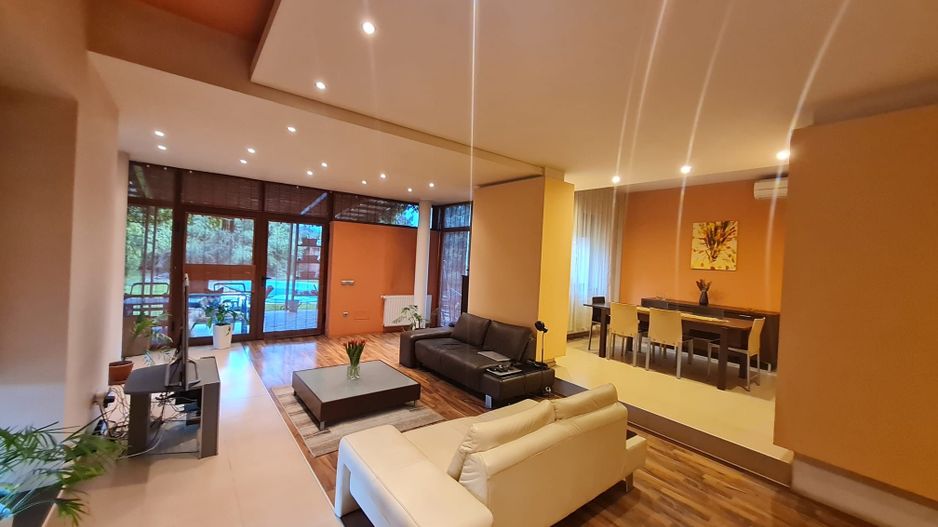 Vila individuala,la 10 min de Piața Victoriei! - Poză 23