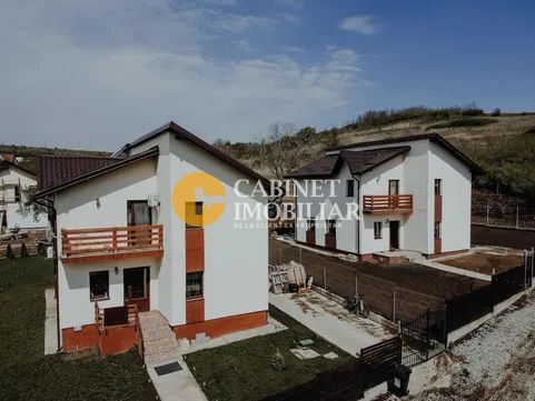 Vila 120MP 4 Camere Vedere spre Lac Sorogari - Poză 1