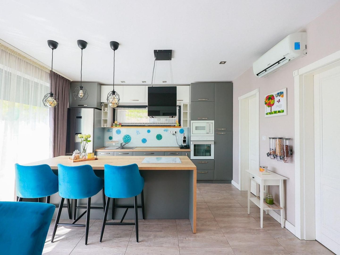 Vilă cu piscină, mobilată și utilată. Comision 0%. 410.000 Euro neg - Poză 12