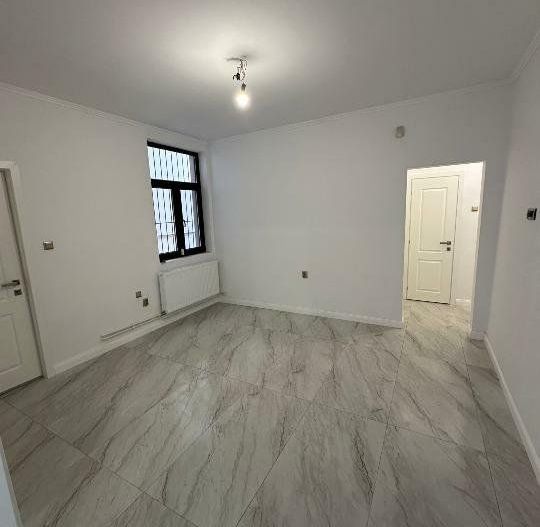 apartament  3 camere in vila interbelica - Poză 7