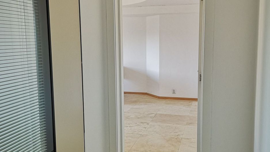 Birou Piata Alba Iulia - Poză 6