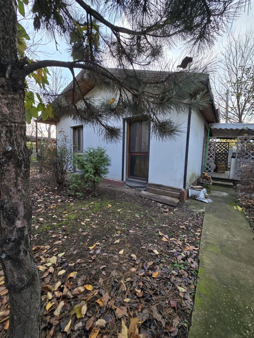 Exclusivitate! Proprietate Sendreni, zona linistita, 69.000 EUR - Poză 1