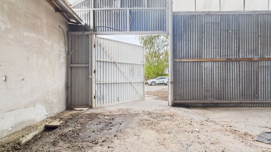 Hală Industrială 360mp cu platformă betonată 330mp - Poză 4