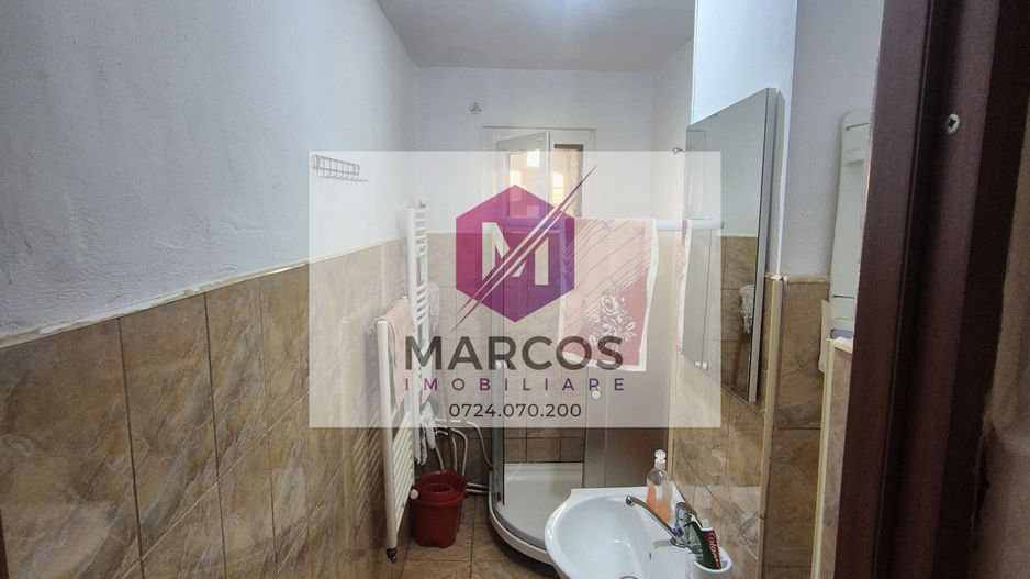 Vand apartament 3 camere Micro 3 - Poză 4