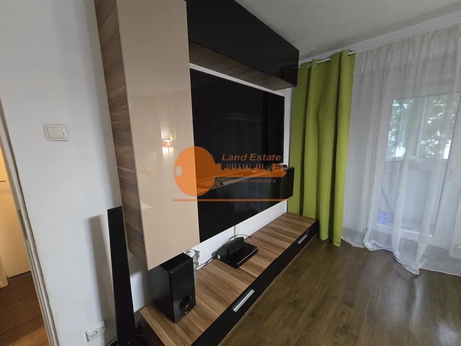 Apartament de 3 camere in zona Sebastian - Poză 3