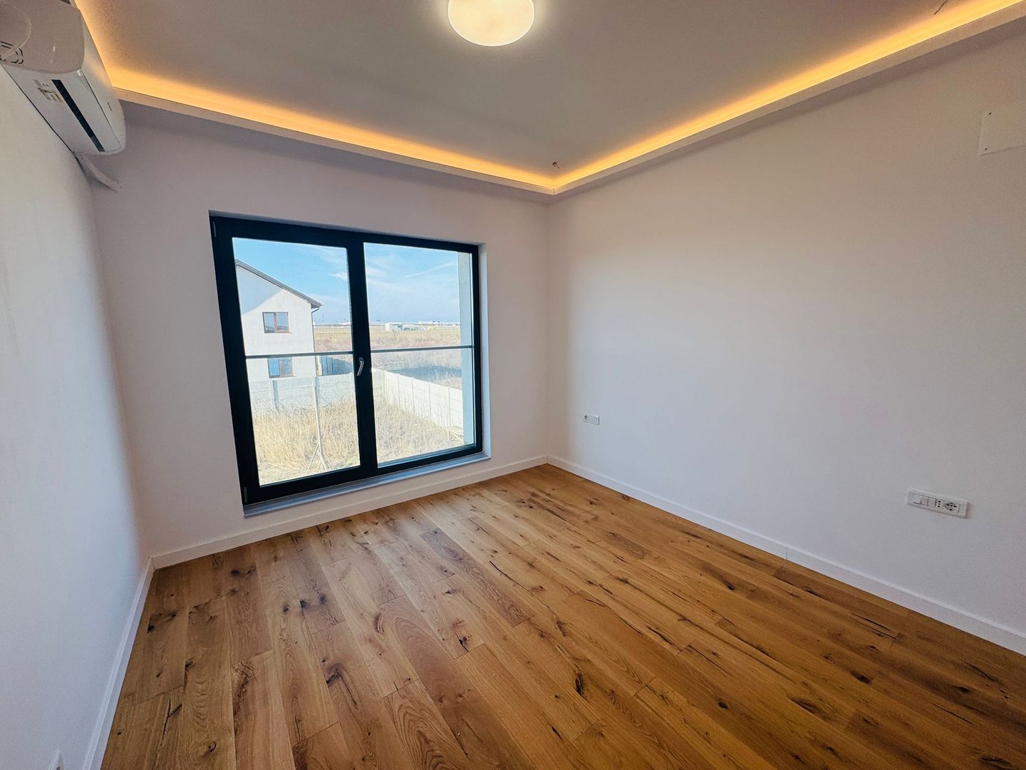 Popesti-Leordeni vila P+1+M 5 camere - Poză 18