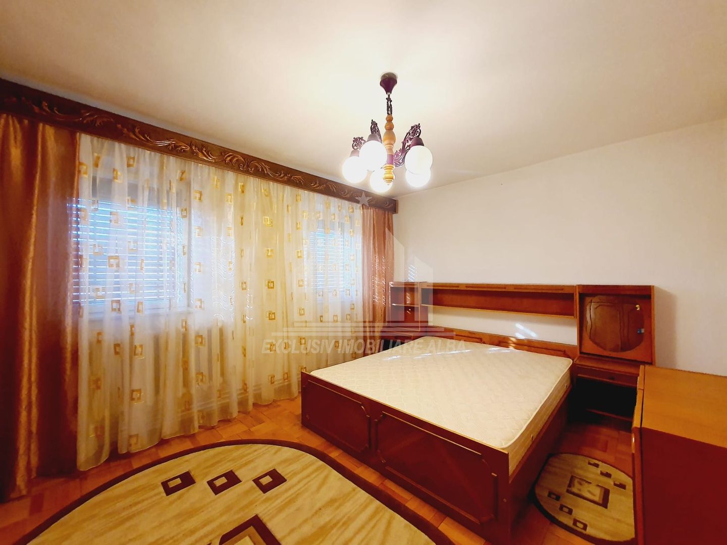 Apartament cu 3 camere decomandate, Cetate - Poză 5