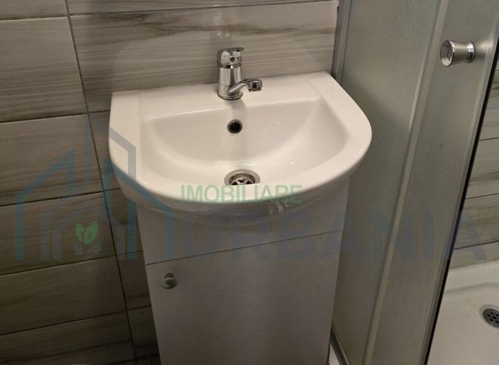 # De vanzare camera cămin 12 mp bularga wc dus,în casa - Poză 4