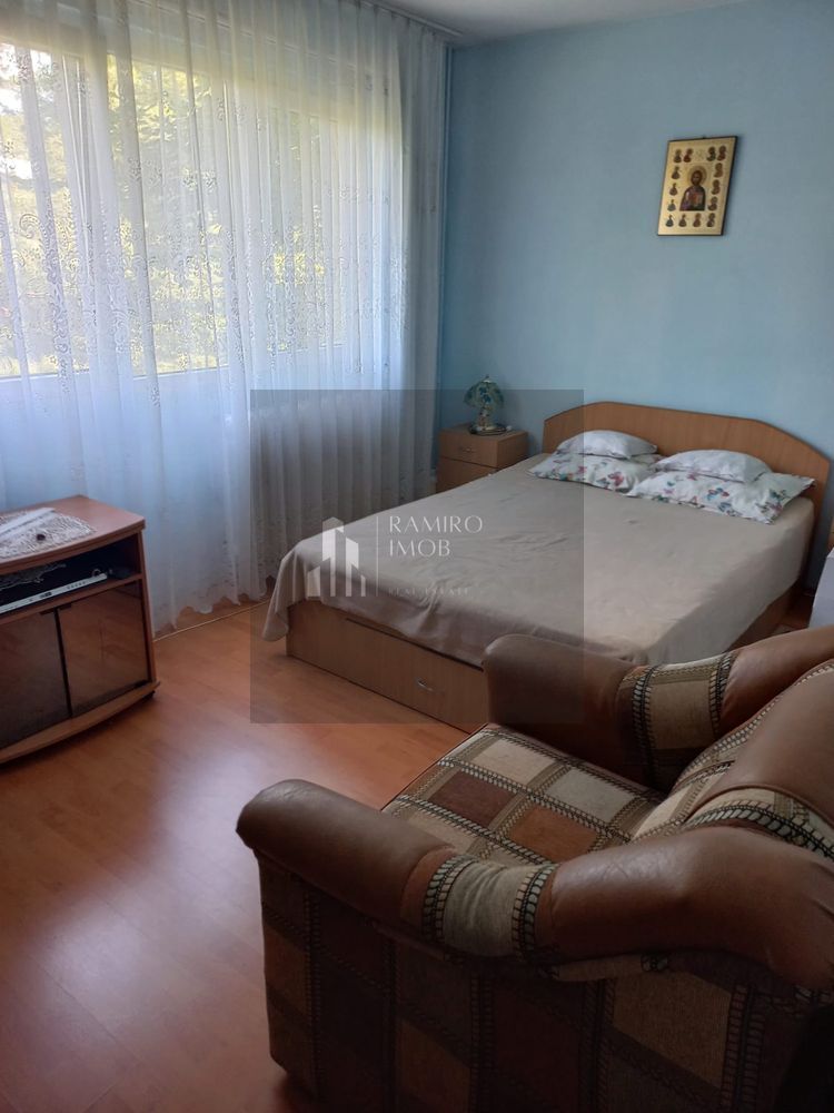 Apartament 3 camere, bloc 4 etaje, Berceni, 67mp - Poză 1