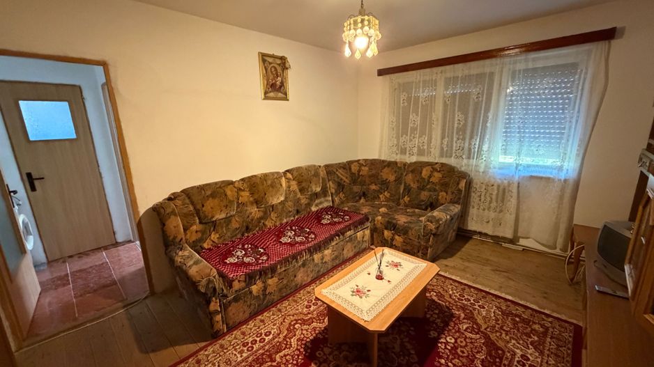 Apartament 2 camere, parter - Cugir - Poză 3