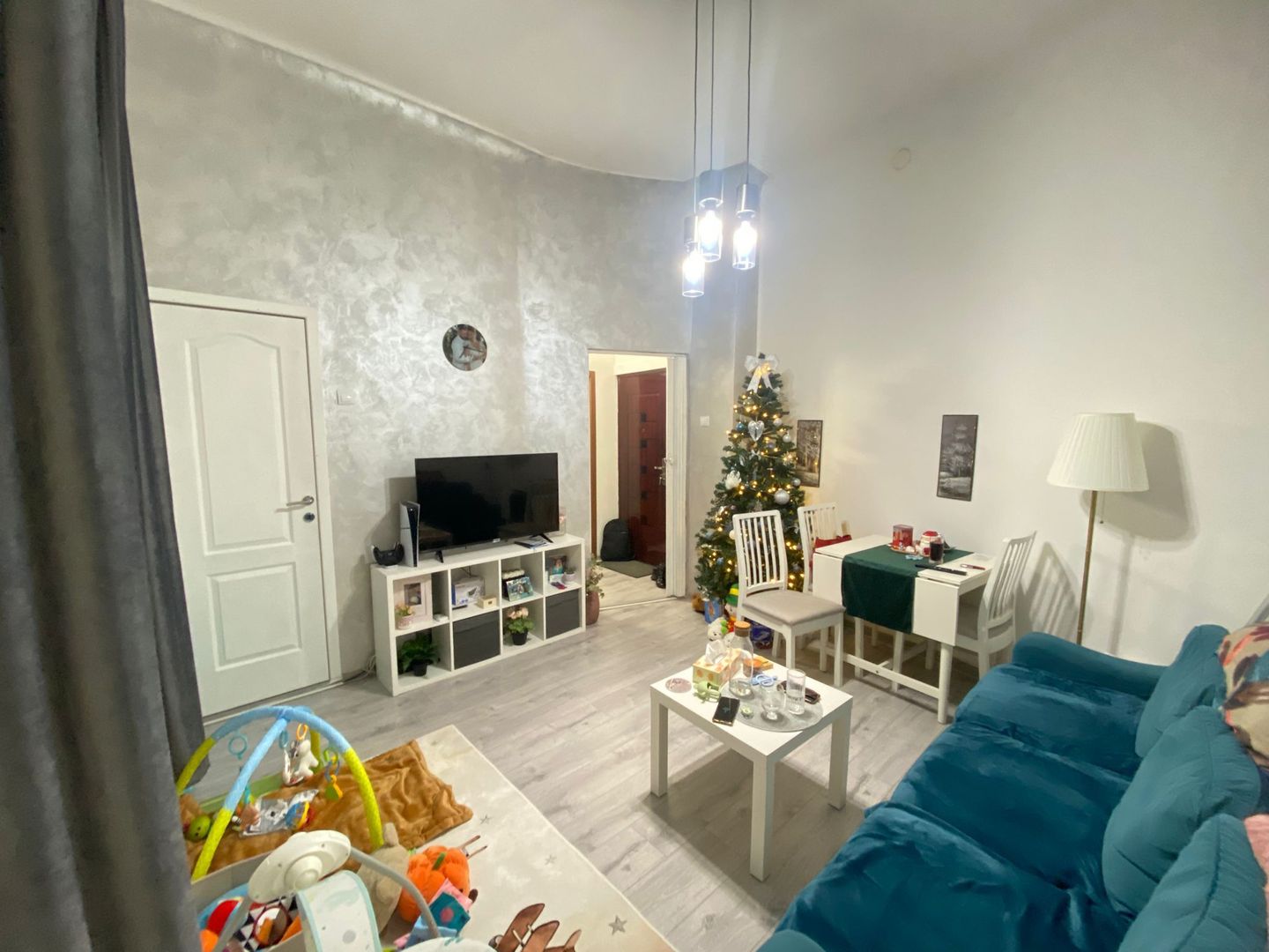 Apartament 2 CAMERE – Renovat Complet , Zona Calea Victoriei V9 - Poză 4