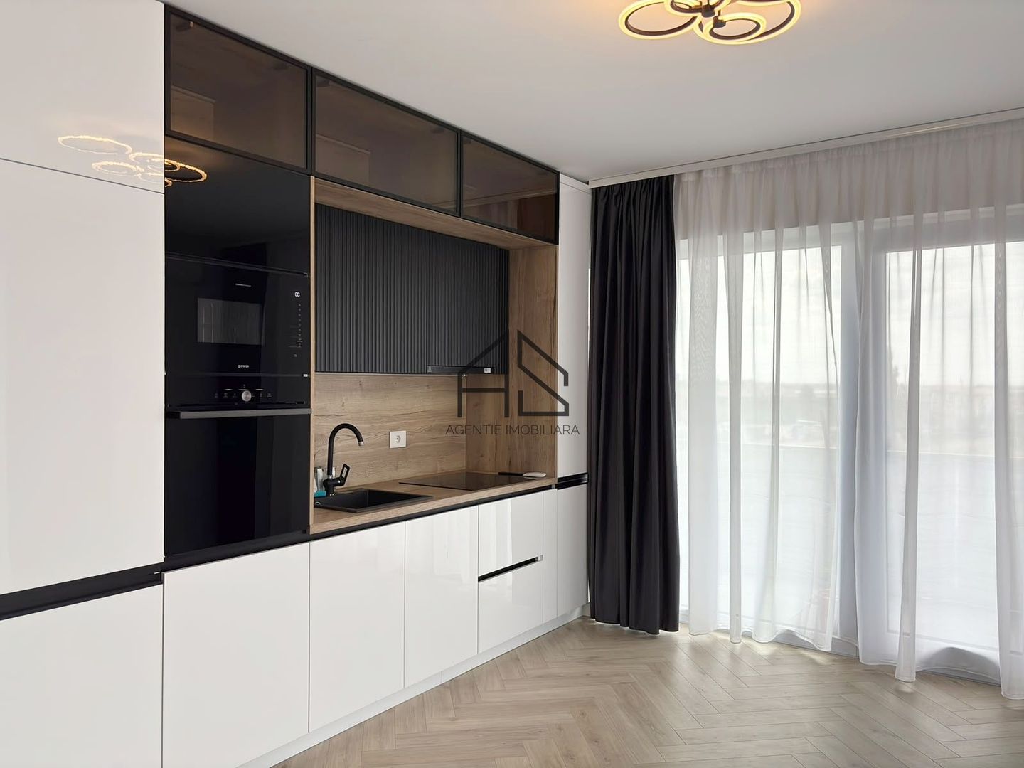 De închiriat | 3 camere | Loc de parcare | Prima Arena - Poză 1