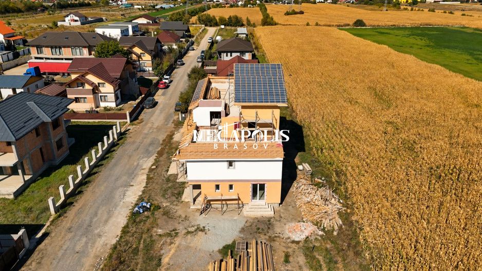 Duplex Sanpetru cu Beci/ 4 Dormitoare - Poză 2