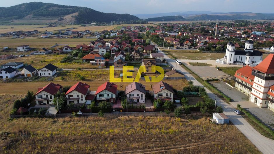 Oportunitate de achizitie vila deosebita, 250 mpu, curte 615 mp in Harman! - Poză 12