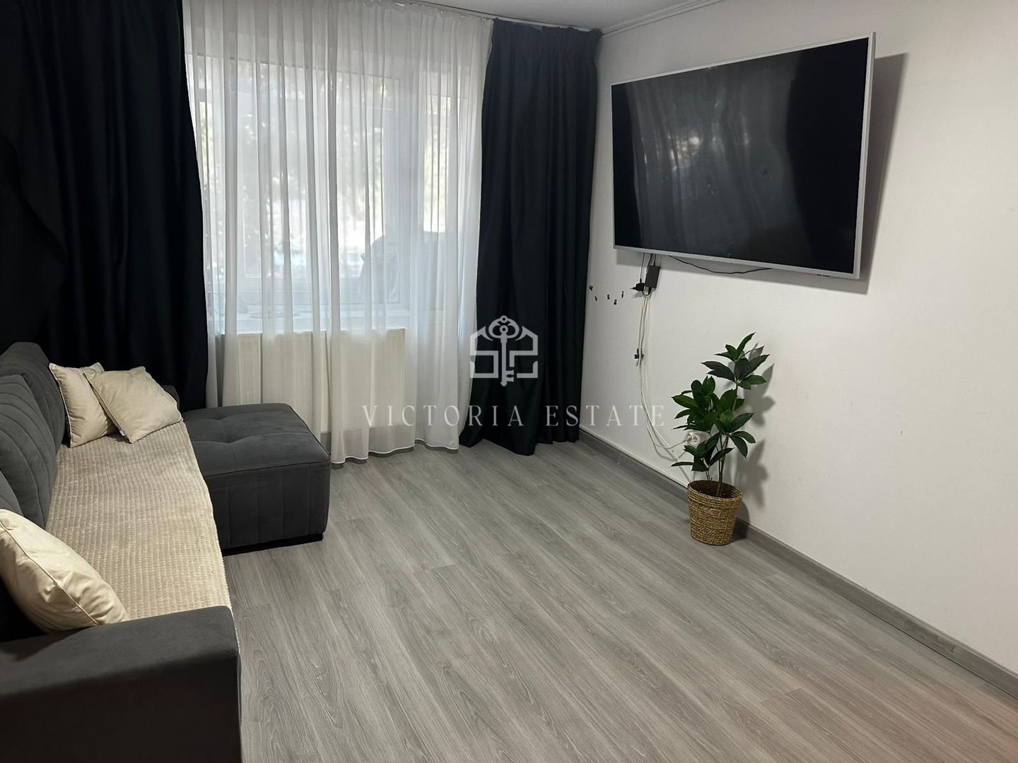 De vânzare – Apartament 2 camere, 50 mp, parter, complet renovat - Poză 1