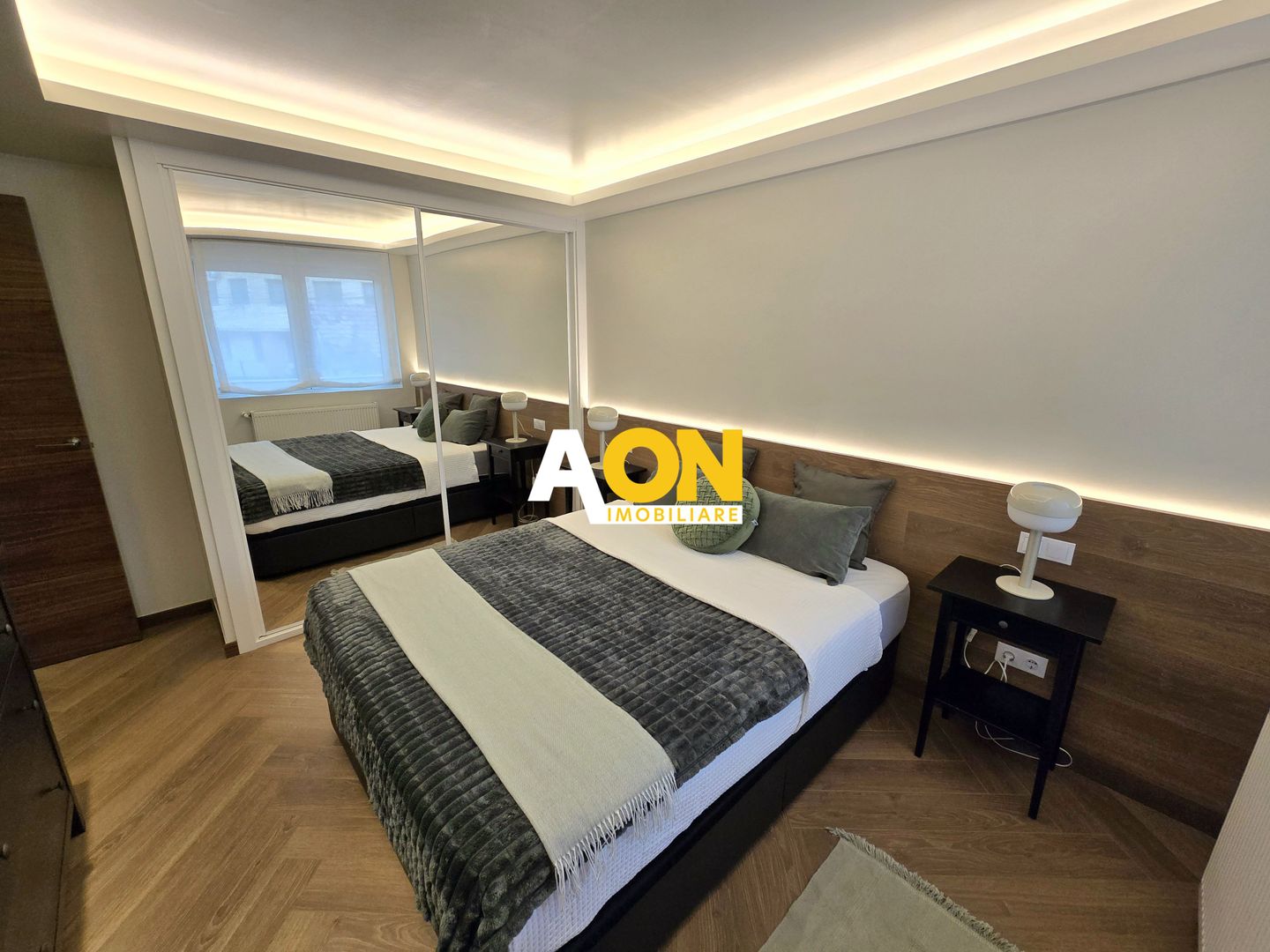 Apartament cu 2 Camere, Ultrafinisat, Bloc Nou, Zona Centru - Poză 5