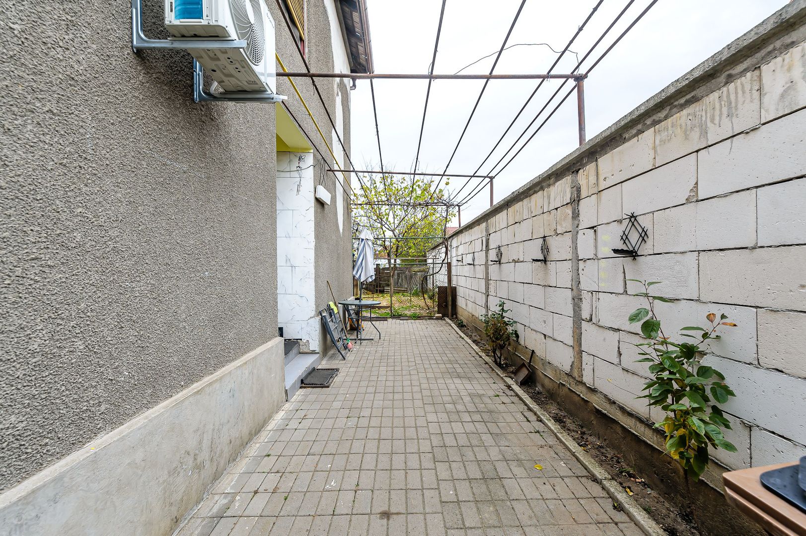 Casă tip duplex cu 2 apartamente în Poltura - Poză 10