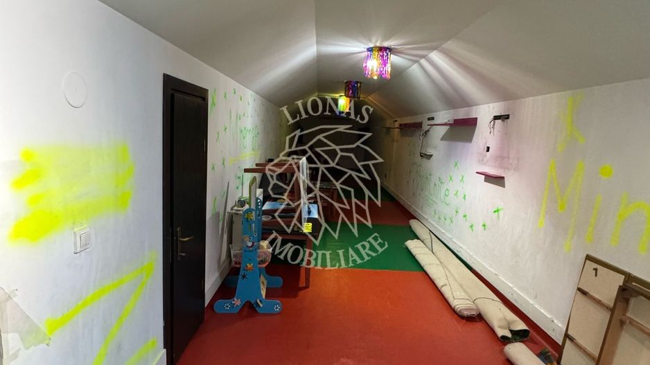 Spatiu comercial 80 mp-ideal spatiu de joaca,sala de curs-Central - Poză 4