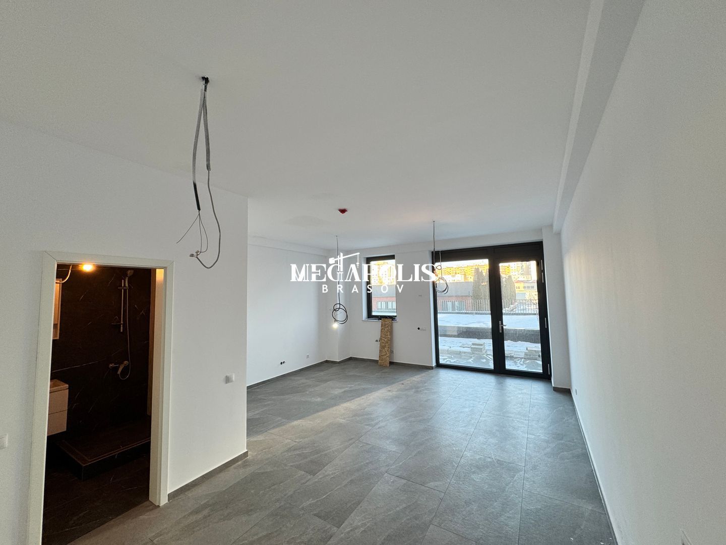 Garsonieră 37 mp nemobilată | pretabil regim hotelier | Astra - Poză 5