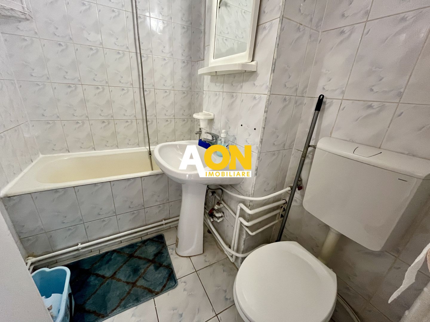Apartament cu 3 Camere, Etaj 1, Decomandat, Zonă Ultracentrală - Poză 6