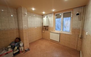 Comision 0 % 3 Camere Metrou  Renovat  Total  L341 - Poză 8