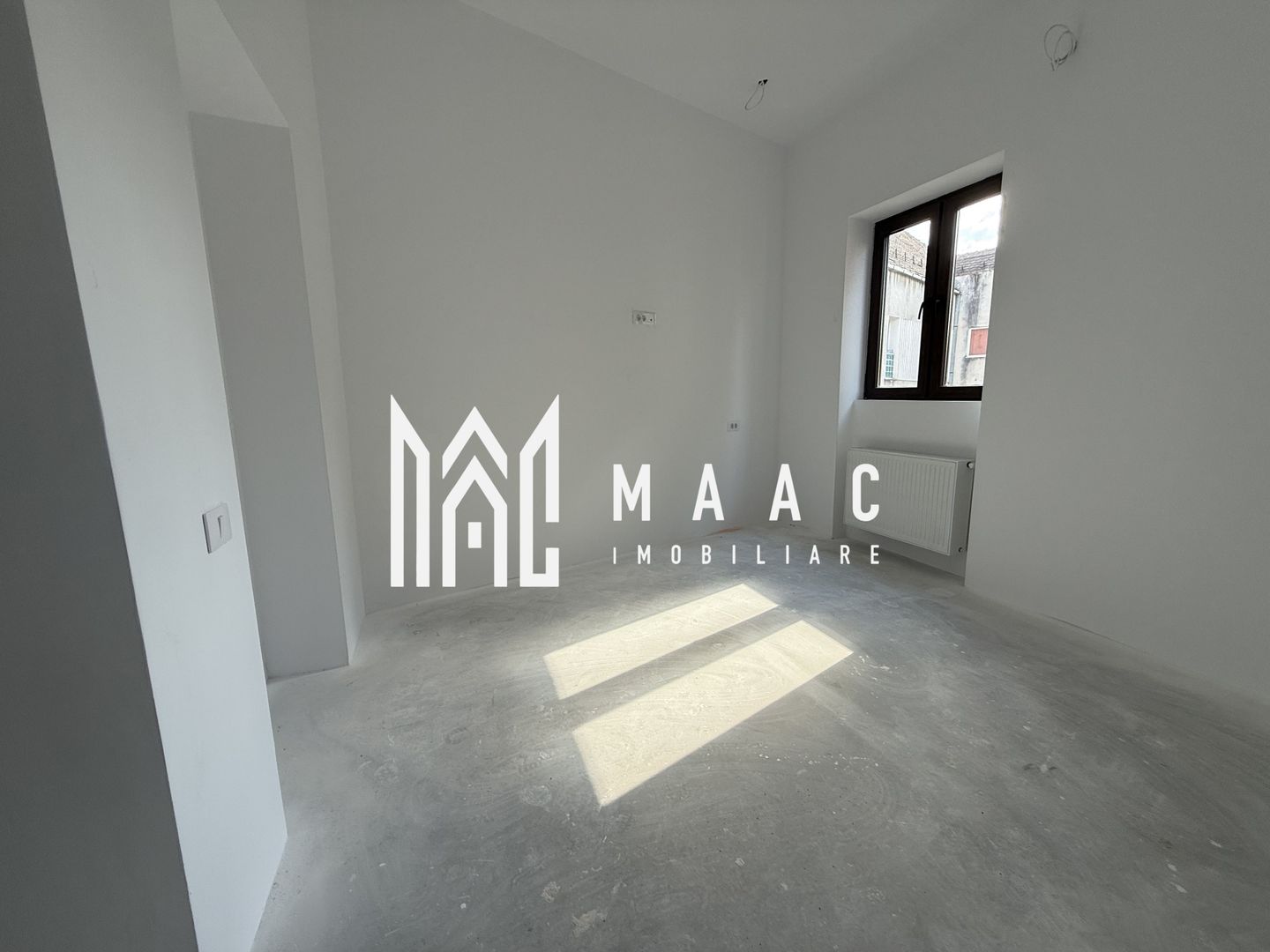 Garsoniera | Etaj 1 | Renovata | La alb | Zona Garii - Poză 1