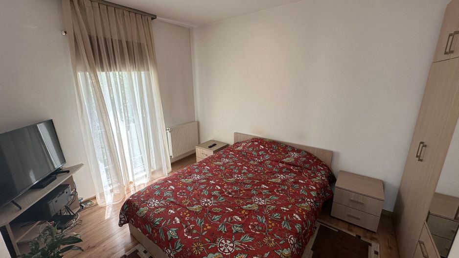 Casă / Vilă cu 5 camere zona Lunei - Poză 16