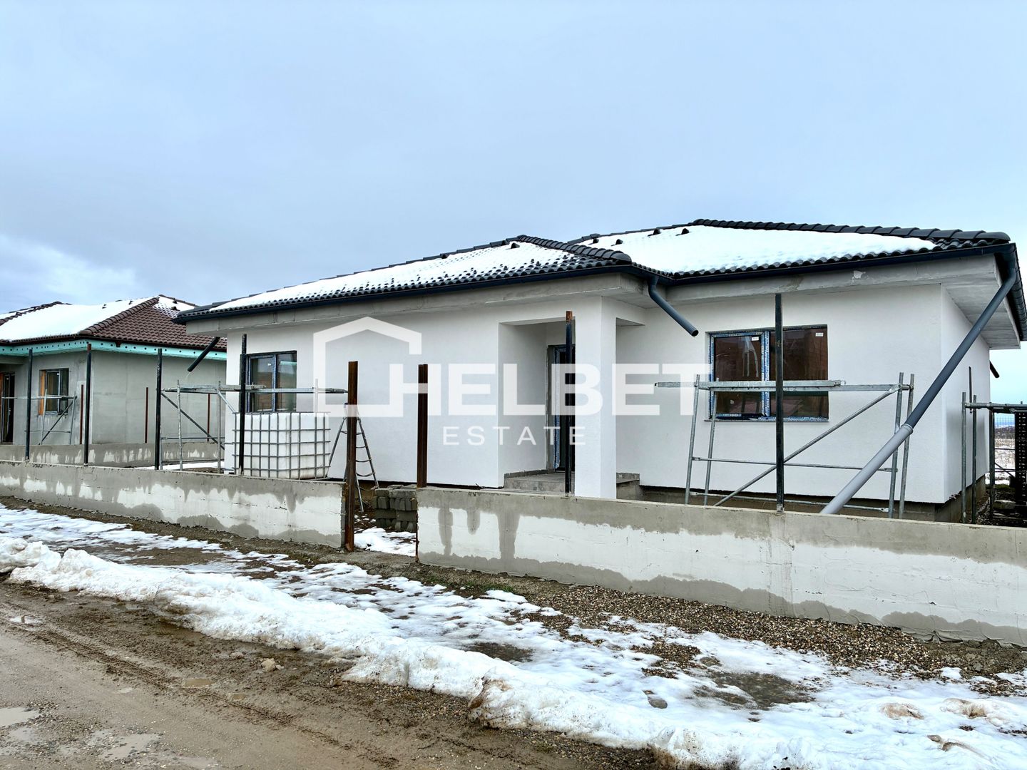 Casă / 4 camere / 106 mp utili / Bod - Poză 1