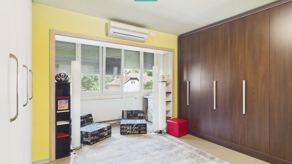 Apartament 3 camere, 2băi, complet mobilat Complex - Poză 1