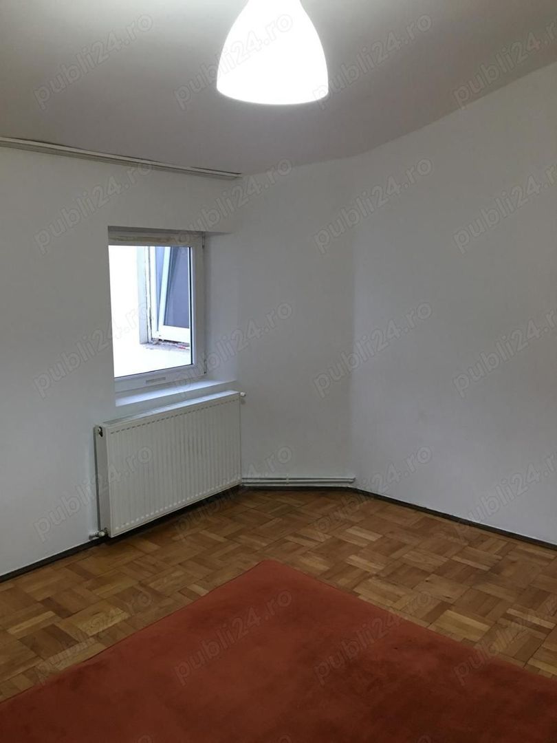 apartament 3 camere decomandate la curte (et.1), zona Dacia-Mosilor. pret 380 euro - Poză 4