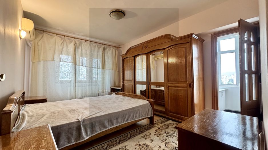 Spre Vânzare apartament cu 3 camere, în Centru, Păcurari - Poză 12