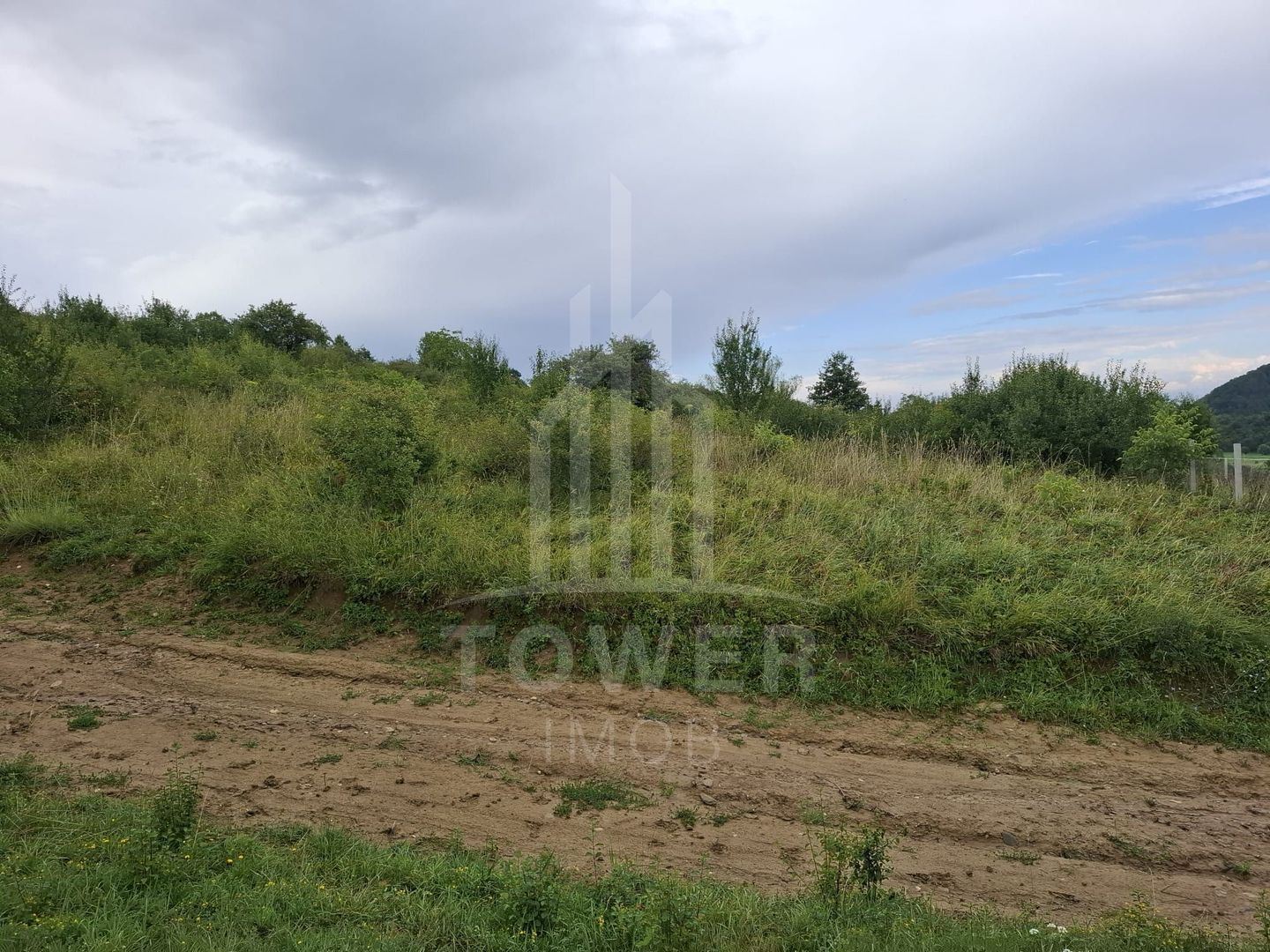 Teren de vânzare în Fântânele, 1512 mp, cu priveliște panoramică spre munți - Poză 15