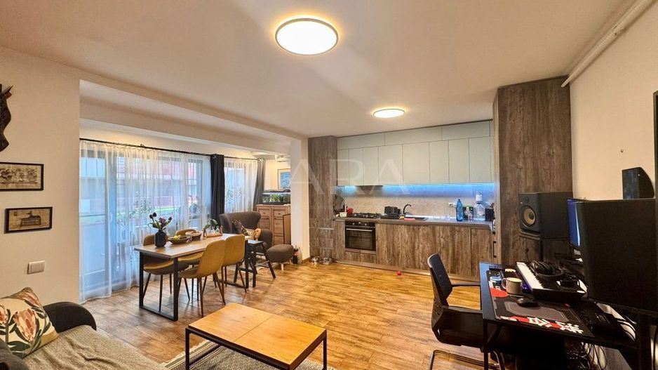 Apartament 2 camere cu terasă, zona VIVO - Poză 3