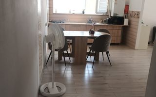 Apartament 3 camere, finisat și utilat, cu balcon și parcare,  Floreșt - Poză 2