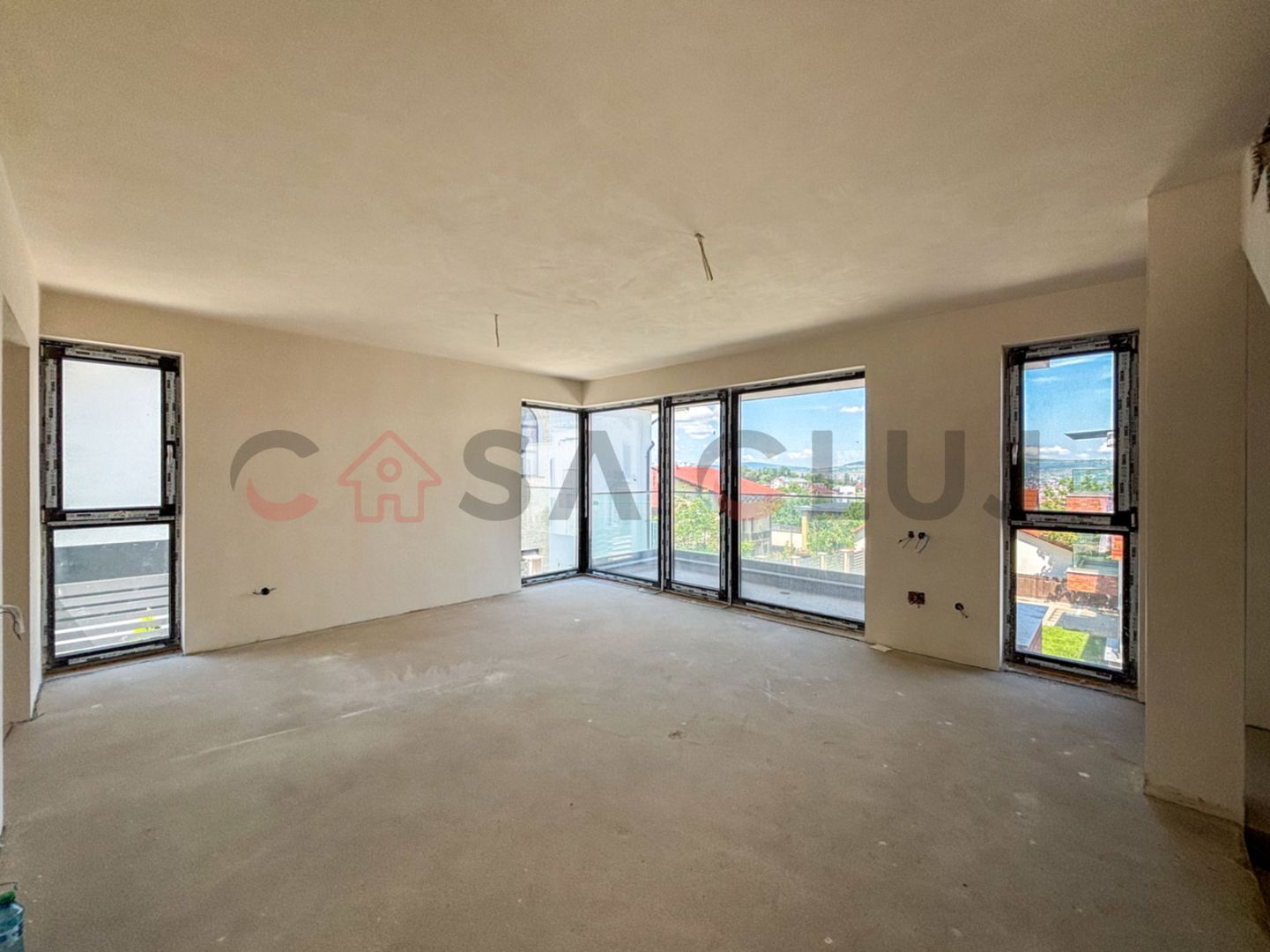 Duplex Semifinisat - Zona Grand Hotel Italia - Garaj si priveliste - Poză 1