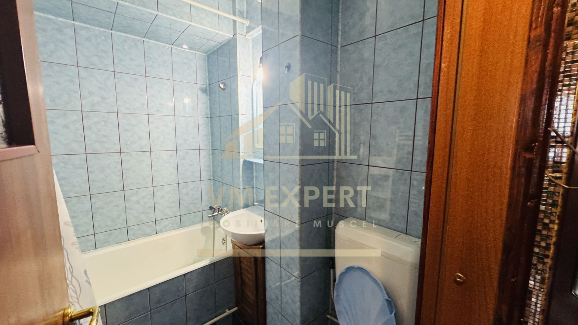 GARSONIERĂ  DECOMANDATĂ CONFORT 1 ETAJ 4 CAMPULUNG VIȘOI - Poză 5