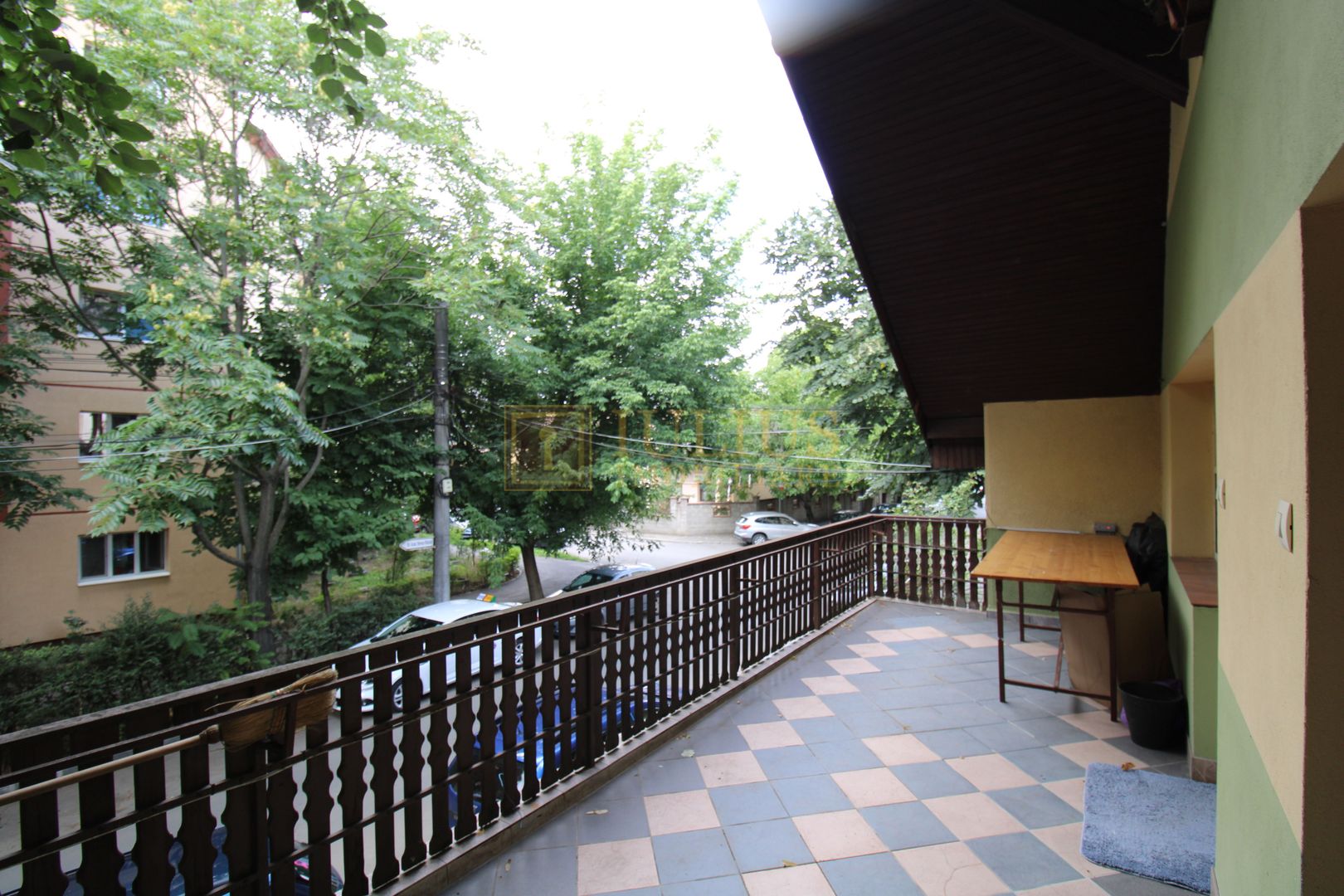 Zona aradului, 4 camere + 2 bai, centrala proprie - Poză 23