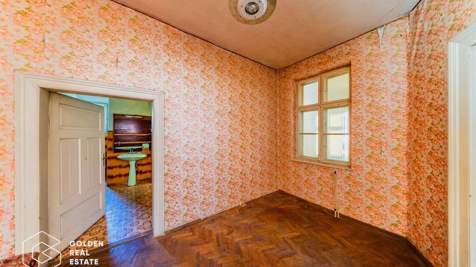 Casa individula cu 5 camere, zona central - Poză 6