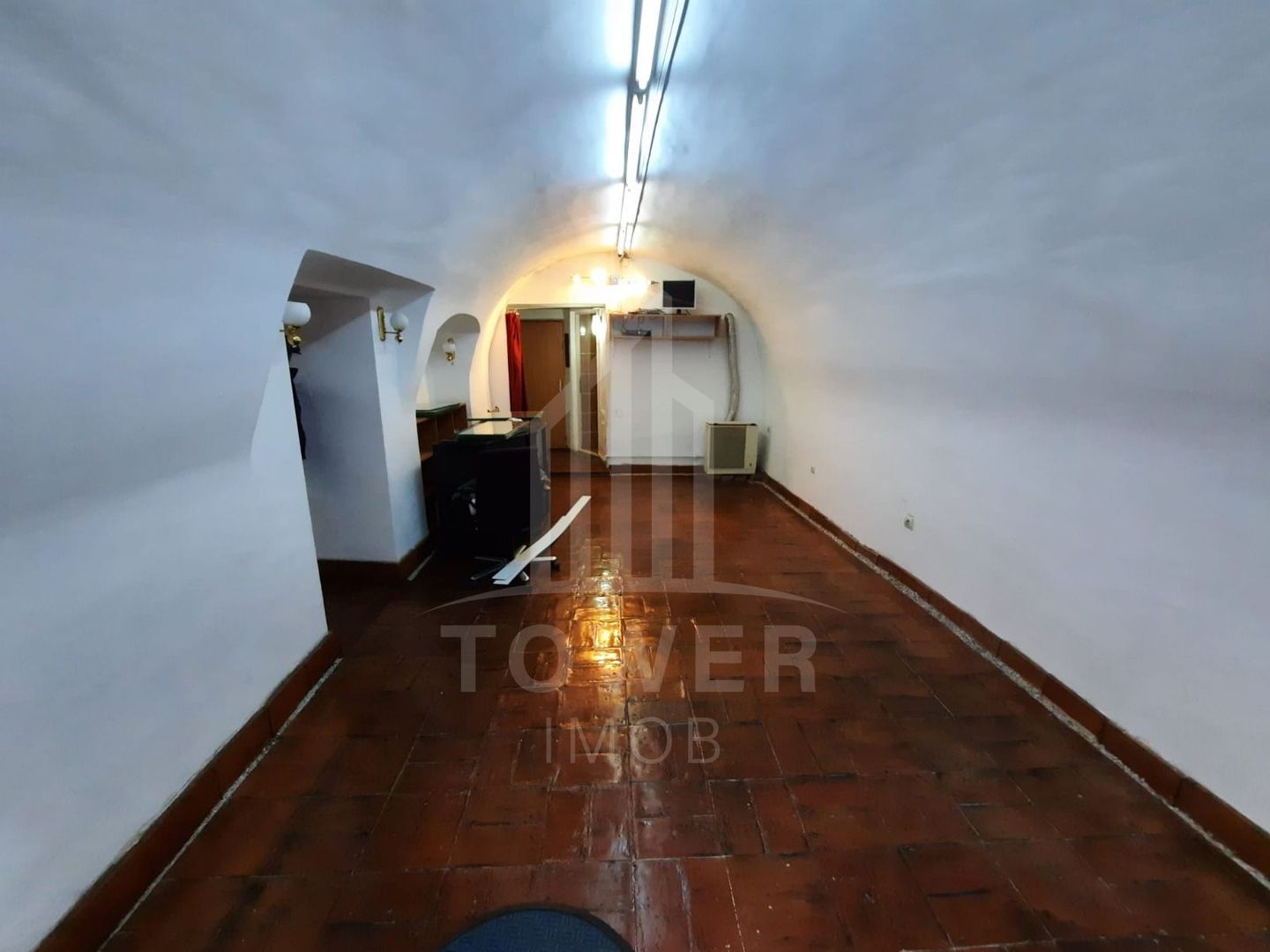 De închiriat spațiu comercial – zonă centrală - Poză 9