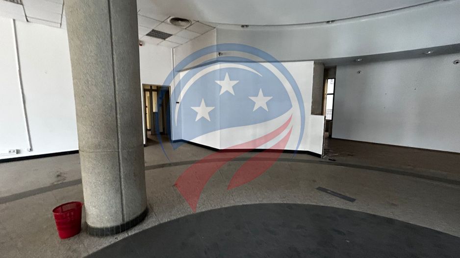 Spatiu comercial de inchiriat in zona Ultracentral/Craiova - Poză 9