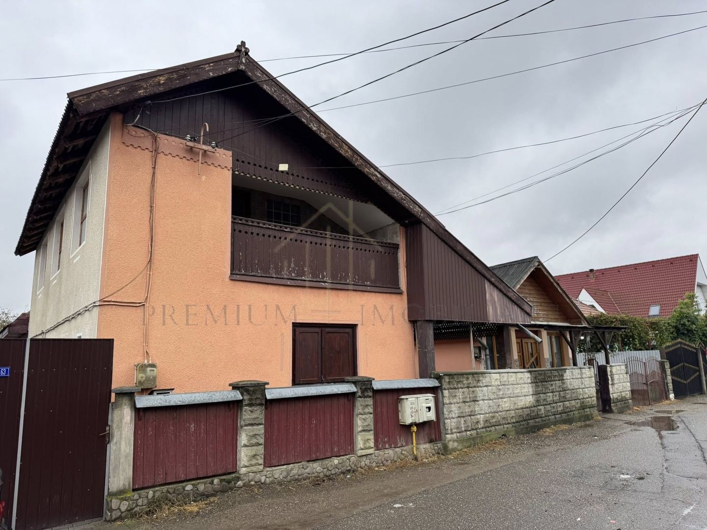 Casa + Spațiu comercial de vânzare în Onesti - Poză 16