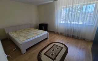 Apartament decomandat cu 2 camere de închiriat - Poză 1