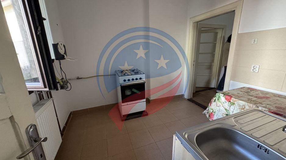 Casă p+1 formata din doua apartamente - Poză 9