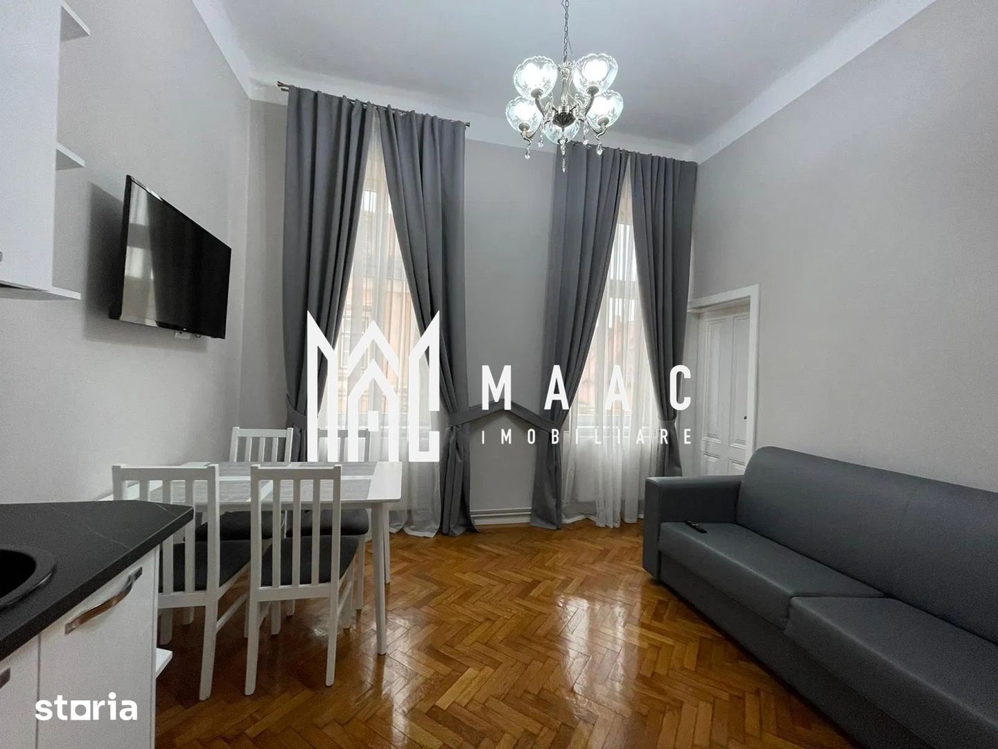 Casă de vânzare Sibiu | Central | 236 mp | 6 băi - Poză 2